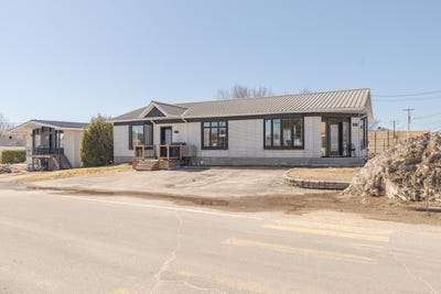 /international/ca/121-123-rue-brassard-begin-quebec-310107766204/