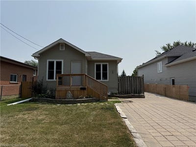 /international/ca/135-st-george-street-welland-ontario-310101484641/?lang=it