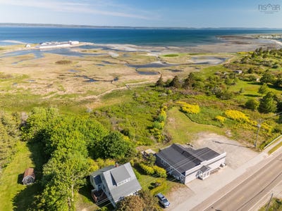 /international/ca/1861-highway-1-church-point-nova-scotia-310108892632/