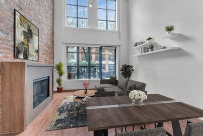 /international/ca/1241-homer-street-104-vancouver-british-columbia-310100539319/