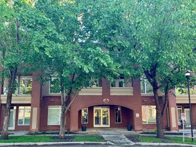 /international/ca/24-hemlock-crescent-sw-1108-calgary-alberta-310107702714/