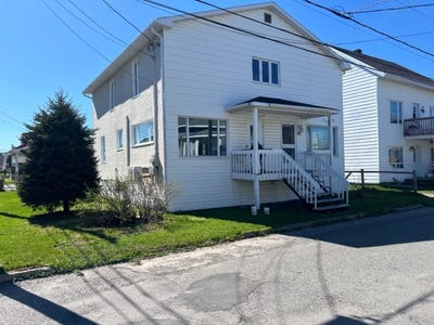 /international/ca/46-rue-de-la-congregation-trois-pistoles-quebec-310105534852/