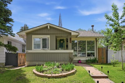 /international/ca/121-sunbank-way-se-calgary-ab-t2x-2a5-canada-calgary-alberta-310108482809/