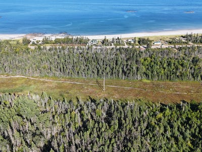 /international/ca/47-route-138-e-baie-trinite-quebec-310102129432/