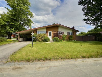 /international/ca/111-rue-rousseau-east-angus-quebec-310108950441/