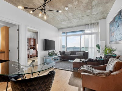 /international/ca/5505-boul-du-quartier-brossard-quebec-310105893683/