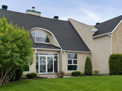 /international/ca/309-rue-du-carmel-repentigny-quebec-310107041741/