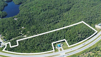 /international/ca/boul-du-royaume-larouche-quebec-310102039312/