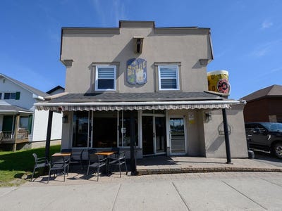 /international/ca/396-3e-avenue-val-dor-qc-j9p1r9-ca-val-d-or-quebec-310098815401/