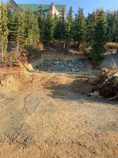 /international/ca/960-cruikshank-ridge-courtenay-british-columbia-310108110788/