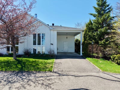 /international/ca/2204-rue-des-roitelets-chicoutimi-quebec-310108320177/