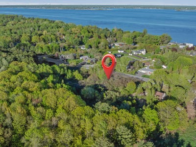 /international/ca/rue-notre-dame-lavaltrie-quebec-310109236821/