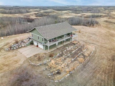 /international/ca/19472-township-road-355-big-valley-alberta-310108922994/