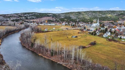 /international/ca/rue-st-georges-sainte-angele-de-merici-quebec-310095541345/