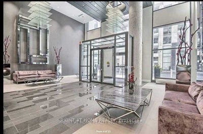 /international/ca/607-9205-yonge-street-richmond-hill-ontario-310106403255/