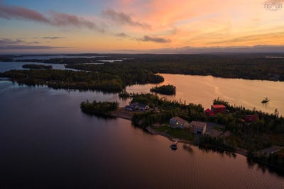 /international/ca/420-greyowl-drive-middle-porters-lake-nova-scotia-310120468518/