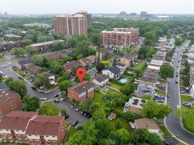 /international/ca/3310-rue-charles-best-chomedey-qc-h7v3x2-ca-chomedey-quebec-310097462523/?lang=en