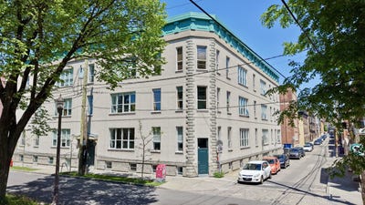 /international/ca/485-boul-langelier-la-cite-limoilou-quebec-310108560055/