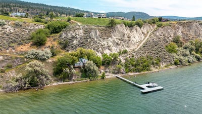 /international/ca/1675-midland-road-penticton-british-columbia-310100536701/