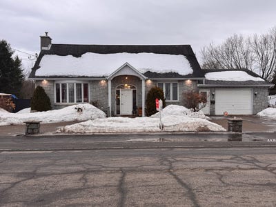 /international/ca/2553-boul-mercure-drummondville-quebec-310106391429/