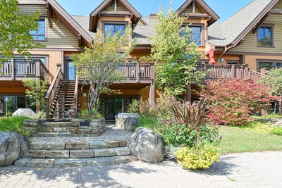 /international/ca/1520-ch-du-versant-soleil-3-mont-tremblant-quebec-310110391903/