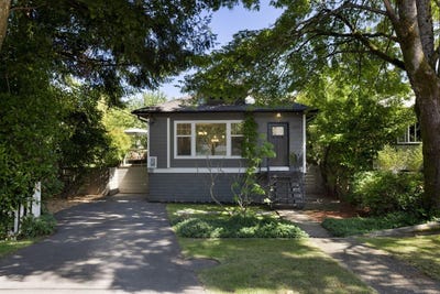 /international/ca/3075-albany-st-victoria-british-columbia-310100874308/