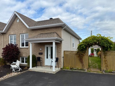 /international/ca/390-rue-marcel-vallee-rimouski-quebec-310110400390/