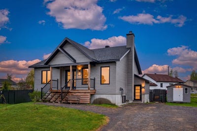 /international/ca/365-rue-lortie-saint-leonard-de-portneuf-quebec-310108368670/