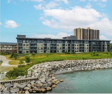 /international/ca/206-35-southshore-crescent-hamilton-ontario-310107182178/