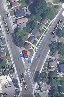 /international/ca/unit-2-unit-2-unit-2-104-danforth-road-n-toronto-ontario-310107269538/