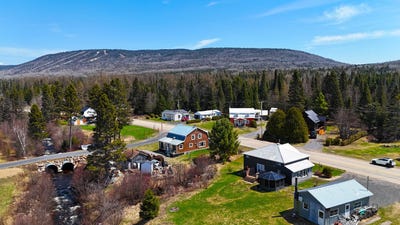 /international/ca/543-ch-des-loisirs-la-malbaie-quebec-310106937385/
