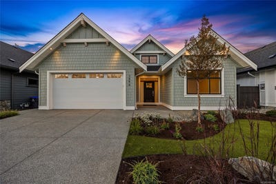 /international/ca/1596-crown-isle-blvd-courtenay-british-columbia-310110285450/