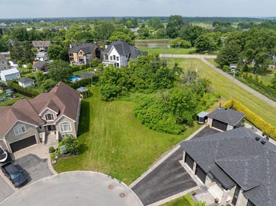 /international/ca/642-rue-de-bruyere-repentigny-quebec-310100228192/