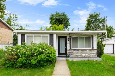/international/ca/12260-25e-avenue-r-d-p-riviere-des-prairies-pointe-aux-trembles-quebec-310108508498/
