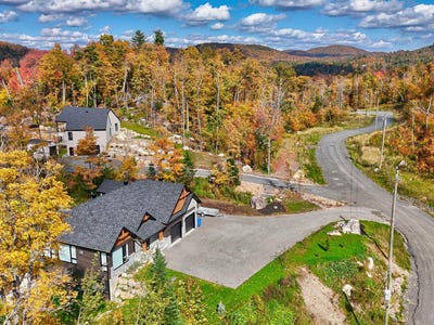/international/ca/rue-radieux-sainte-adele-qc-j8b1a1-ca-sainte-adele-quebec-310101173559/?lang=en