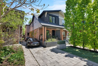 /international/ca/979-broadview-ave-toronto-ontario-310108318933/