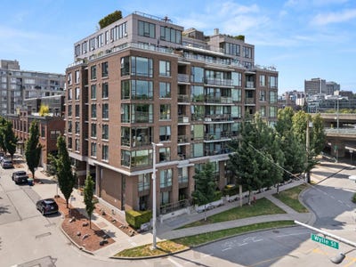 /international/ca/438-w-1st-avenue-vancouver-british-columbia-310100785152/
