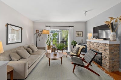 /international/ca/15233-34-avenue-34-surrey-british-columbia-310108600759/