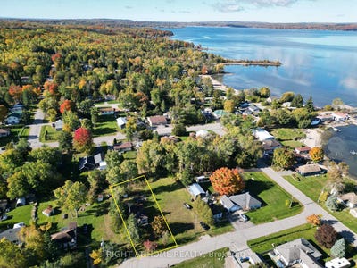 /international/ca/140-limestone-road-tay-ontario-310100989742/