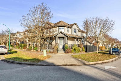 /international/ca/6602-193a-street-surrey-british-columbia-310108400668/