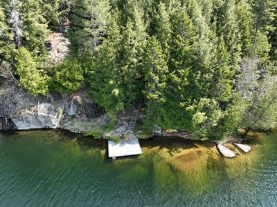 /international/ca/5936-rive-du-lac-bibite-lac-tremblant-nord-quebec-310099501229/