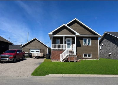 /international/ca/440-rue-neron-hebertville-station-quebec-310108082558/