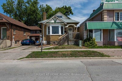 /international/ca/12-ross-street-barrie-ontario-310101554673/?lang=en
