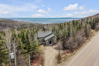 /international/ca/37-ch-de-la-seigneurie-les-eboulements-quebec-310108085731/