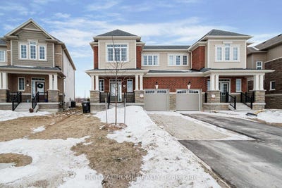 /international/ca/9-mission-street-wasaga-beach-ontario-310107214441/