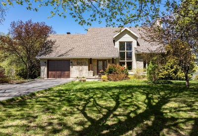 /international/ca/22-rue-du-bord-de-l-eau-beaumont-quebec-310107018592/