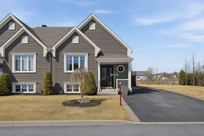 /international/ca/1623-166e-rue-saint-georges-quebec-310107245883/
