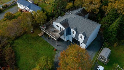 /international/ca/735-terence-bay-road-terence-bay-nova-scotia-310100936086/?lang=en