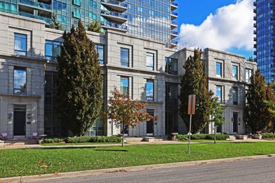 /international/ca/25-greenview-ave-toronto-ontario-310103466239/