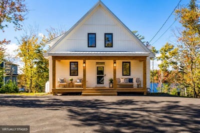 /international/ca/22-western-point-lane-east-uniacke-nova-scotia-310120567324/